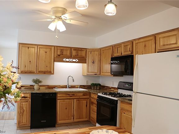 2nd image of 100 Chippewa Dr