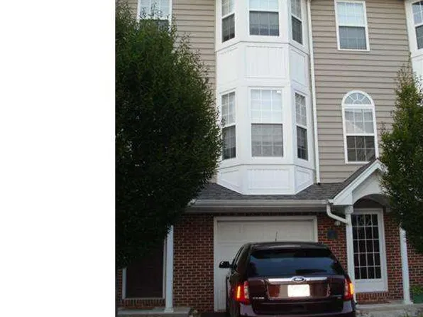 16 Cameron Ct Building 18, Royersford, PA 19468