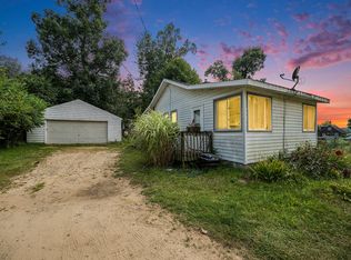 37085 Octavia Ave, Paw Paw, MI 49079