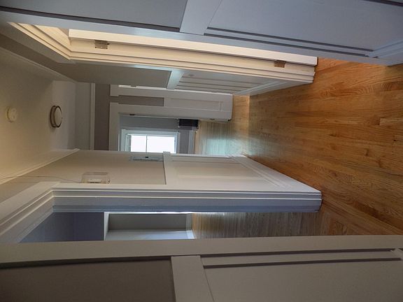 2nd image of 550 Buchanan St
