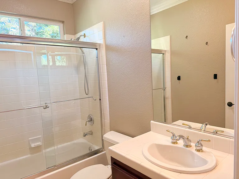 3474 Castle Creek Ct — Photo 24