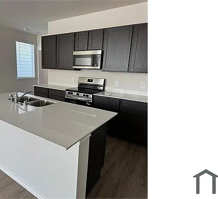 4 bed, 1720 sqft, $2,100 — Photo 4