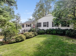 10 Lafayette Pl, Chatham, NJ 07928