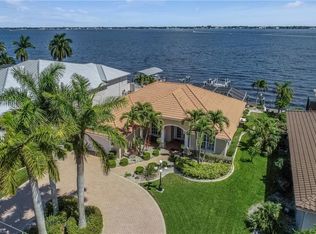 3821 SE 21st Pl, Cape Coral, FL 33904