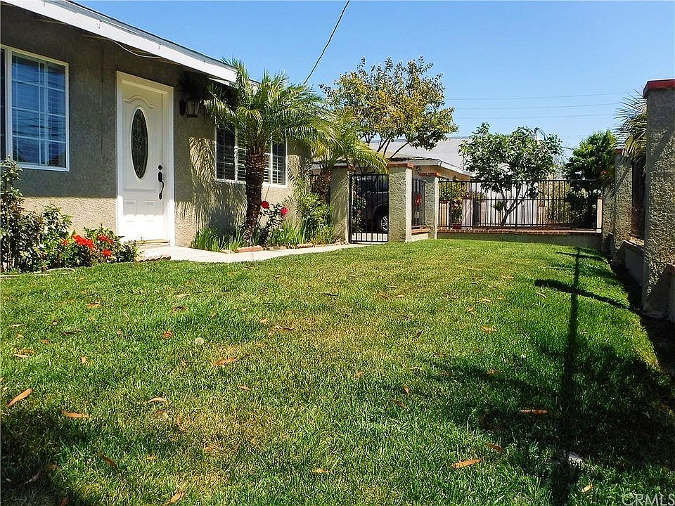 1st image of 916 W 18th St