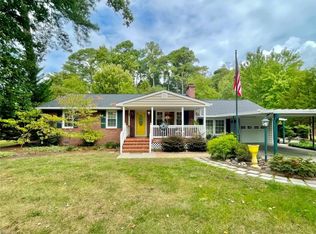 503 Old Lakeside Dr, Yorktown, VA 23692