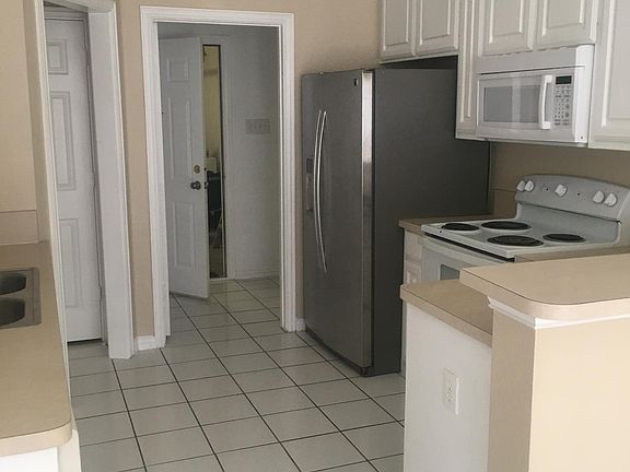 4th image of 5736 Blackmon Ct
