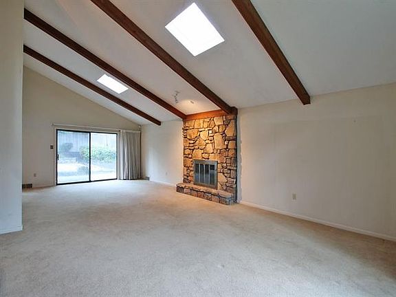 4th image of 8268 Beekman Pl