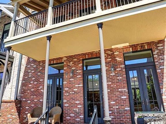 2nd image of 677 Aragon St