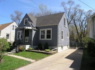 3905 Custer Ave, Lyons, IL 60534