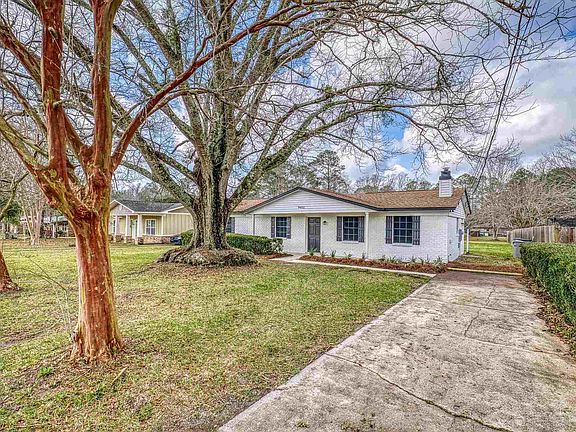 3rd image of 9451 Darlene Cir