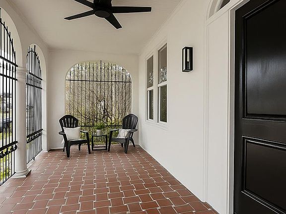 4th image of 4001 Elba St
