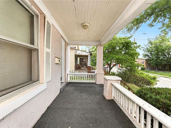 4th image of 4500 E 9th St
