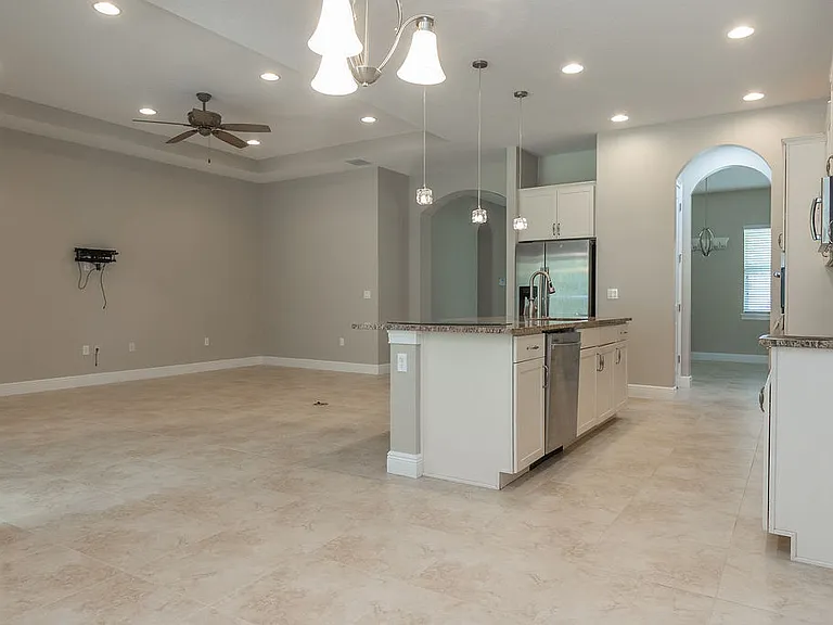 906 Victoria Hills Dr S — Photo 6