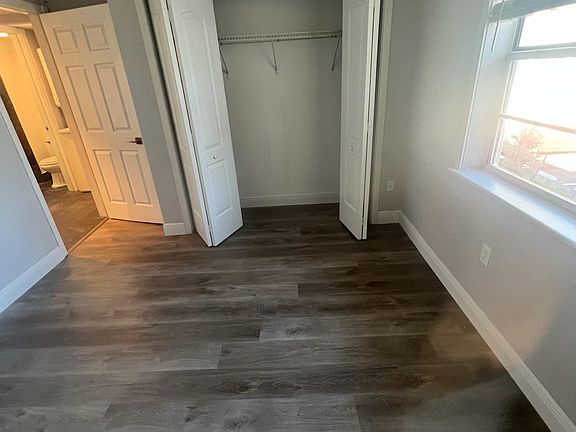 2nd image of 724 SW 81st Ave