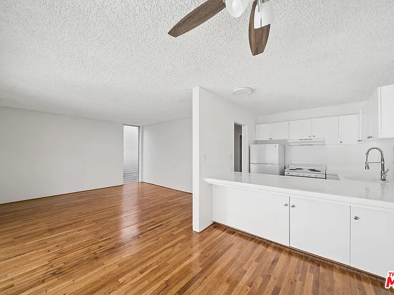 7545 Hampton Ave #108 — Photo 4