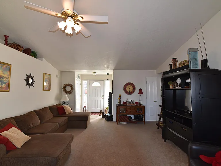 2108 S Linda Vista Pl — Photo 11