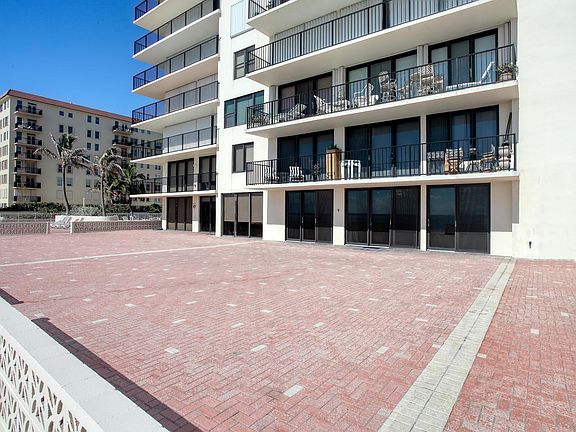 3rd image of 3456 S Ocean Blvd #1020