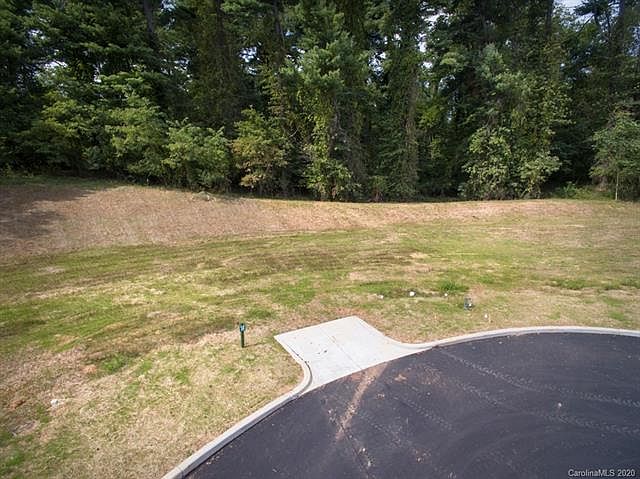 1st image of 72 Malvern Walk #18
