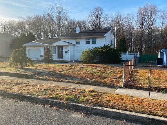 2nd image of 262 Stanford Ave