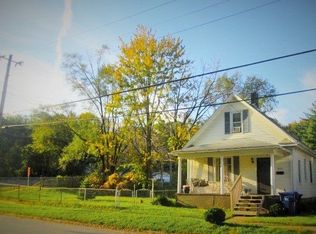 3022 Hobson Ave, Davenport, IA 52802