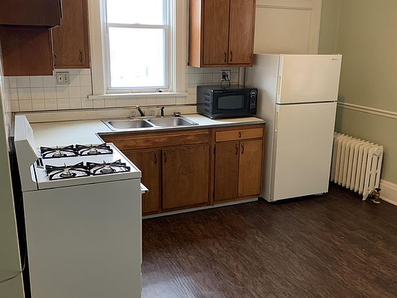 2nd image of 356 N Pennsylvania Ave #1