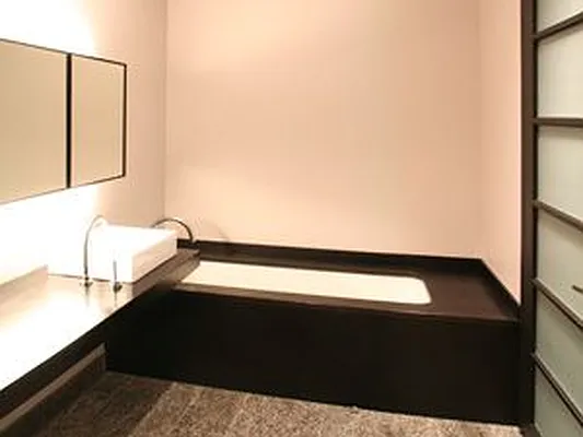 Sold by Douglas Elliman | media 24