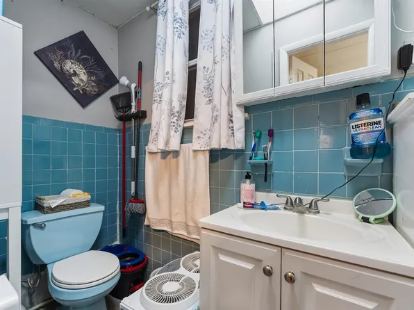 123 47th Street image 22 of 26