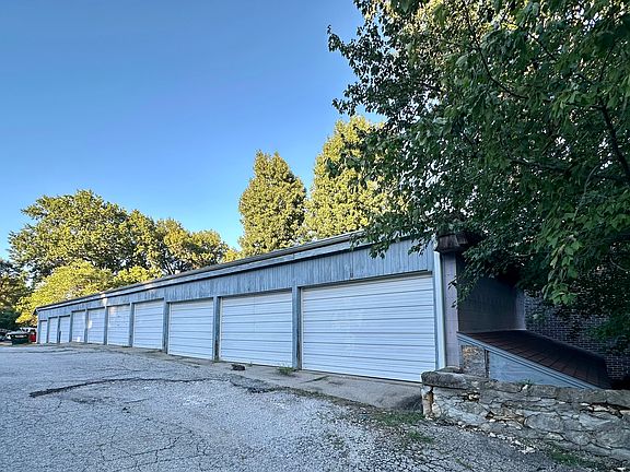 5th image of 706 N 25th St #9