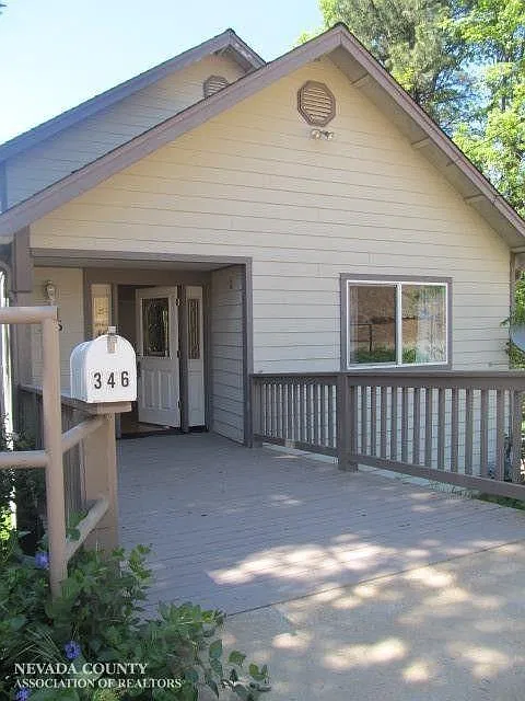 Marshall St, Grass Valley — Photo 2