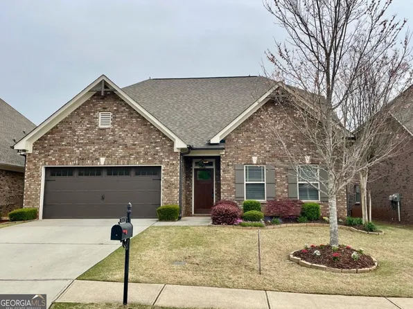 725 Valley Glen Dr, Dacula, GA 30019