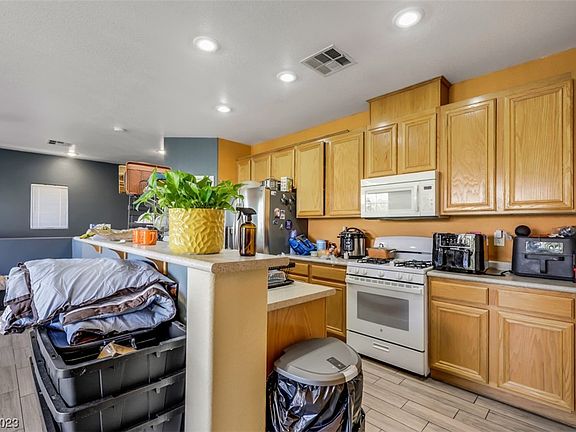 4th image of 6159 Pine Desert Ave Unit 101