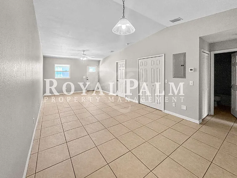 1321 SE 8th Ave #5 — Photo 7