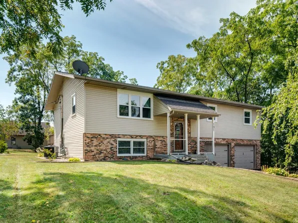 101 Hillcrest DRIVE, Burlington, WI 53105