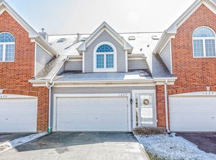 1027 N Earls Ct, Palatine, IL 60067