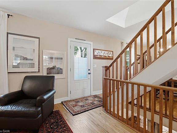 3rd image of 138 Kathleen St