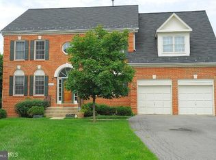 2123 Queensguard Rd, Silver Spring, MD 20906