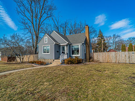 2nd image of 2627 Clough Ave