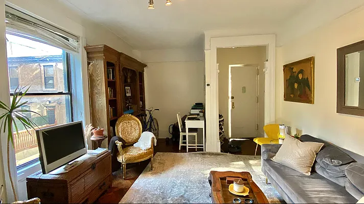 Rented by Nooklyn NYC LLC | media 11