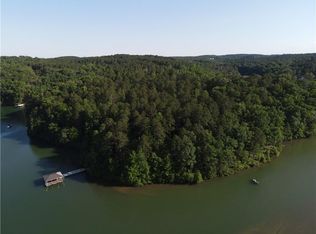 54 Harbor Point Rd, Seneca, SC 29672