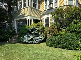 712 Orange St #2, New Haven, CT 06511