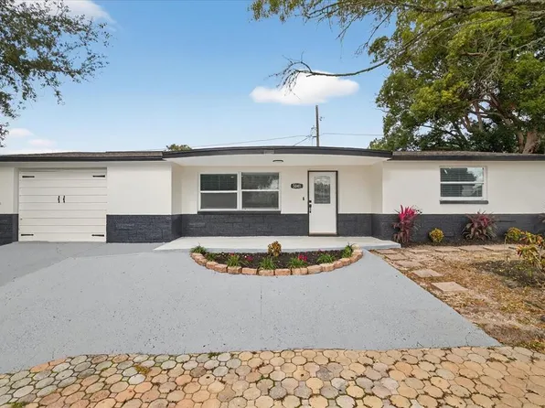 5041 Moog Rd, New Port Richey, FL 34652