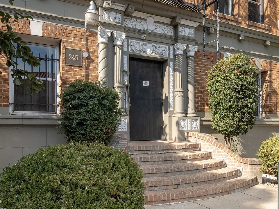 Kenmore Park - 1 Free Month