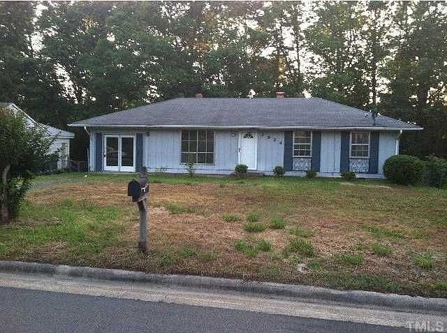 1st image of 2924 Sprucewood Dr