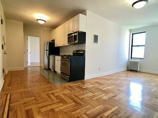 Rented by Sovereign Associates | media 23