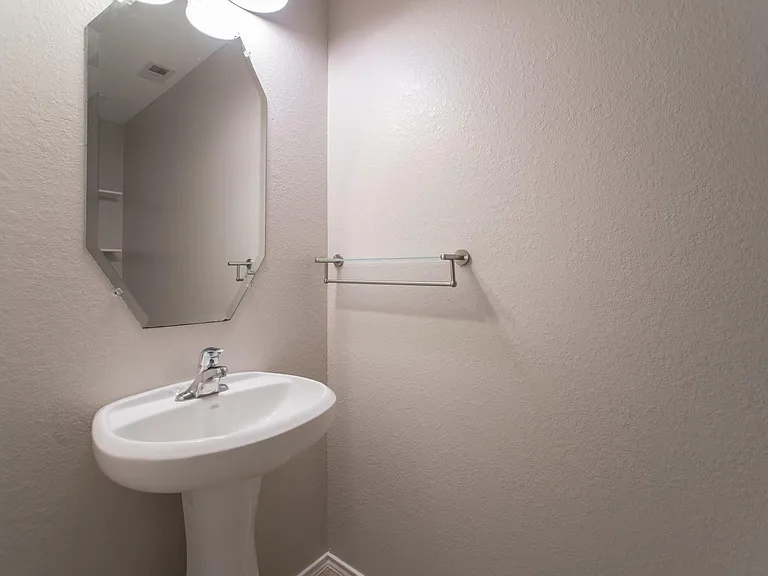 7247 Basque Country Dr — Photo 32