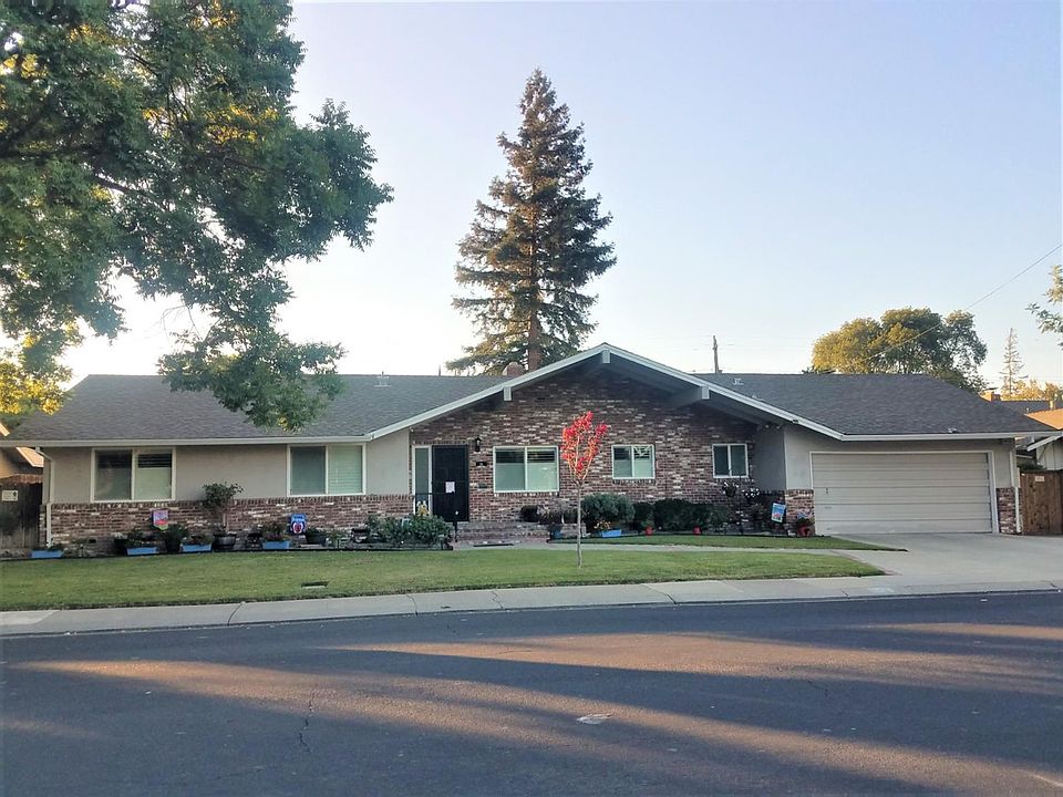 1st image of 31 W Robinhood Dr