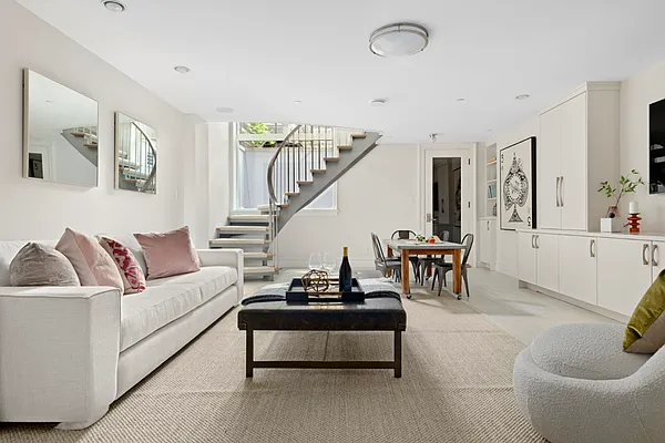 Sold by Leslie J. Garfield | media 26