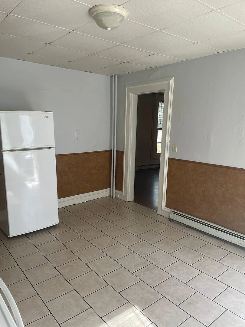 Building Photo - 508 N Water St