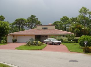 706 Foxpointe Cir, Delray Beach, FL 33445